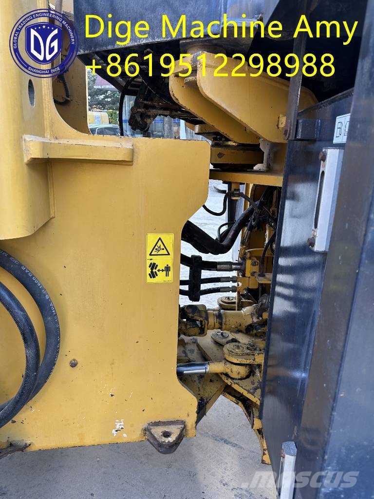 SEM 655D Grävlastare