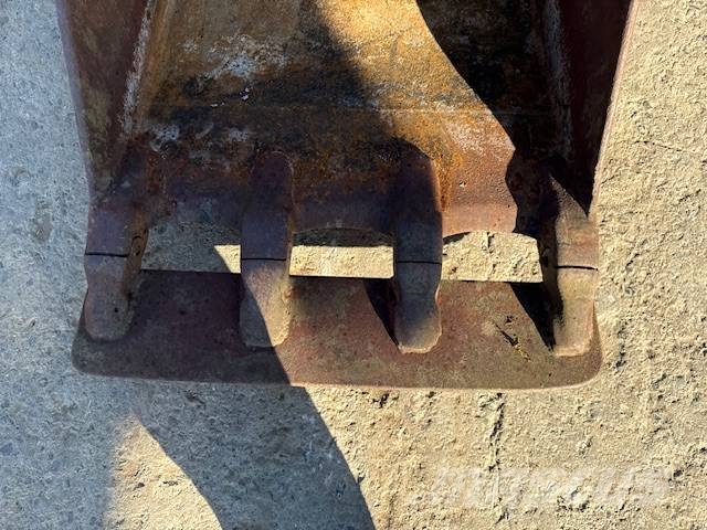 Arden Equipment QA30 - 800 mm Excavator