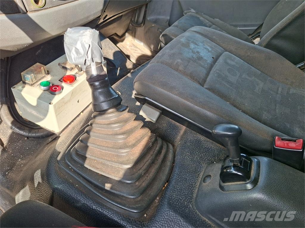 Mercedes-Benz AXOR 2533 L 6X2 새시 운전실 트럭