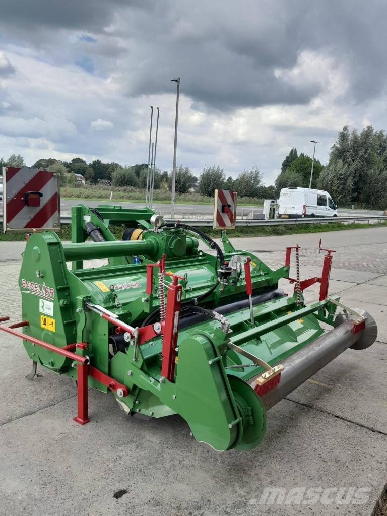 Baselier 3FK 235 Grapa si pluguri rotative