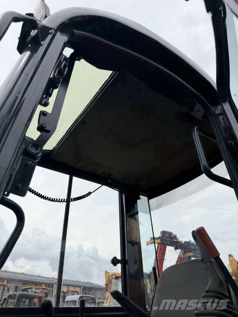 Komatsu PC 55 made  in Japan حفارات صغيرة أقل من 7 طن (حفارات صغيرة)