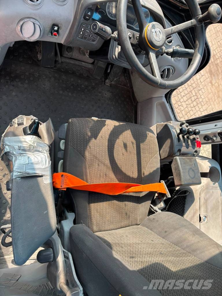 Volvo L 70 H Pale gommate