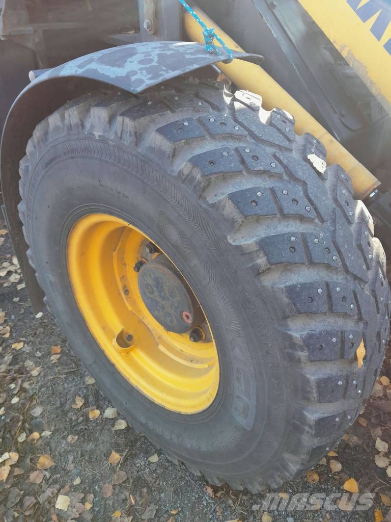 Komatsu WA 80 M Chargeuse sur pneus