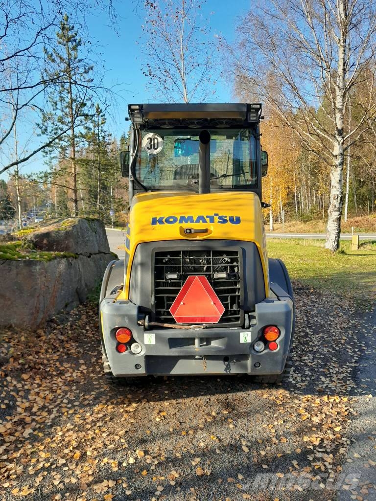 Komatsu WA 80 M Chargeuse sur pneus