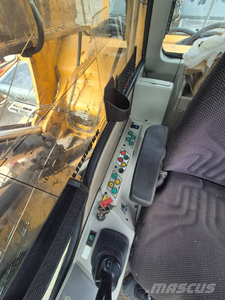 Liebherr R 954 C HD حفارات زحافة