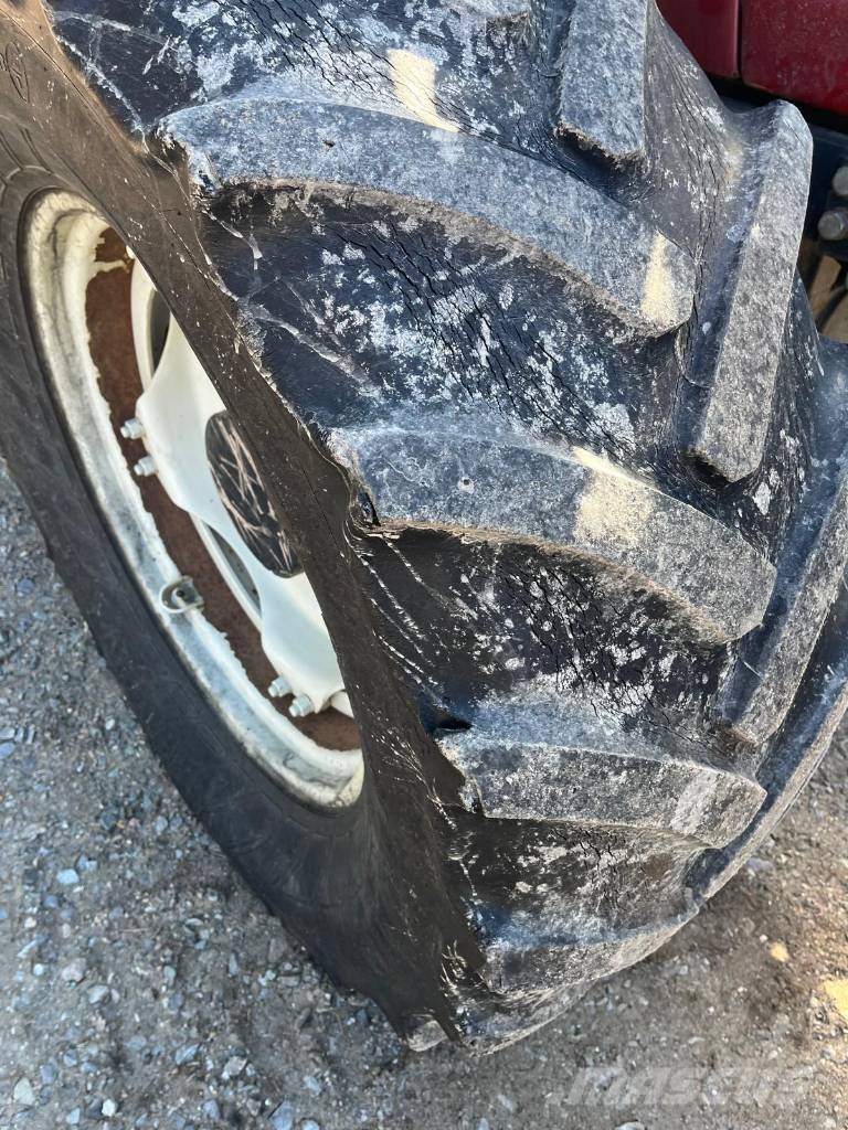 Valtra M 130 拖拉机/农用车