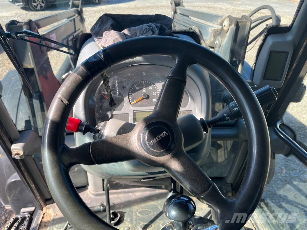 Valtra M 130 拖拉机/农用车