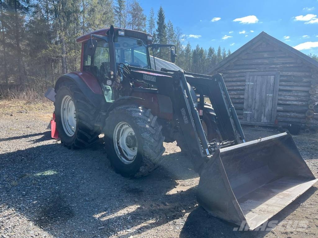 Valtra M 130 拖拉机/农用车