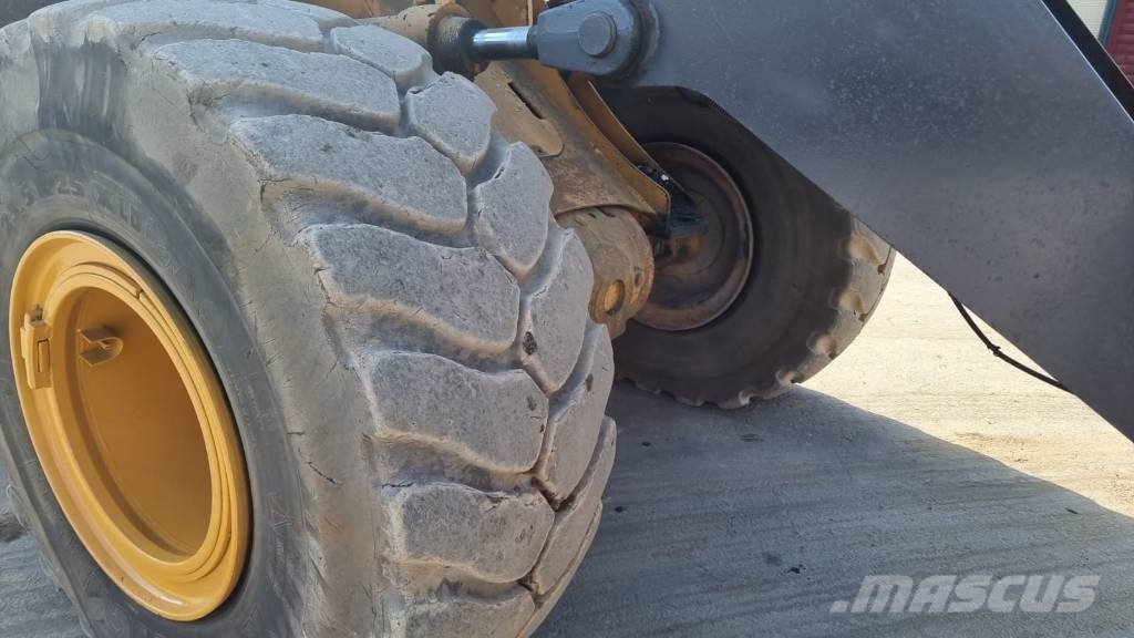 Bell L 2106 E 轮式装载机