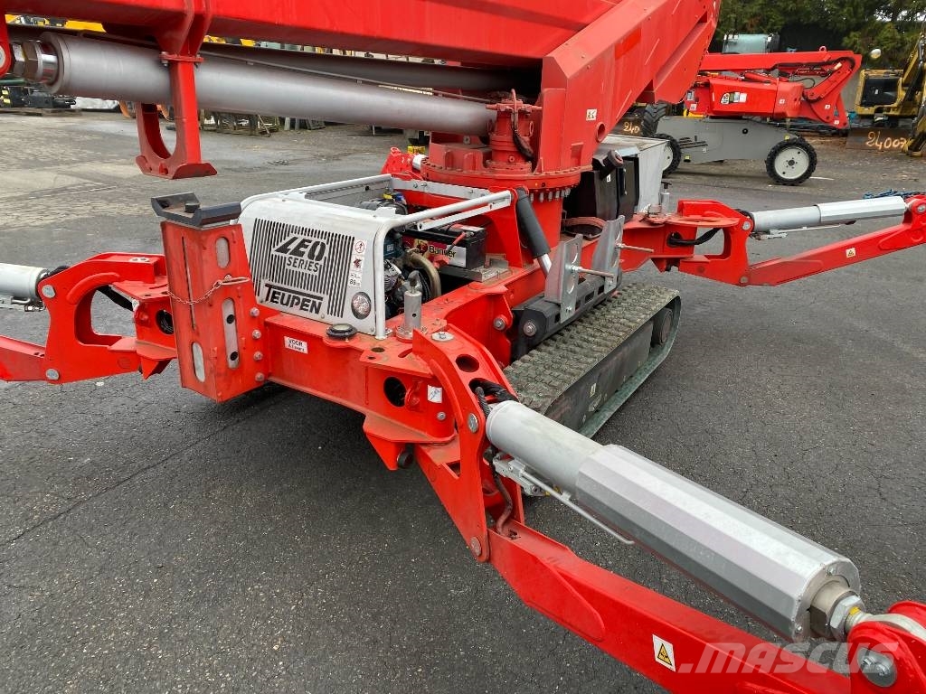 Teupen LEO35T/PLUS a réparer Nacele cu brat telescopic