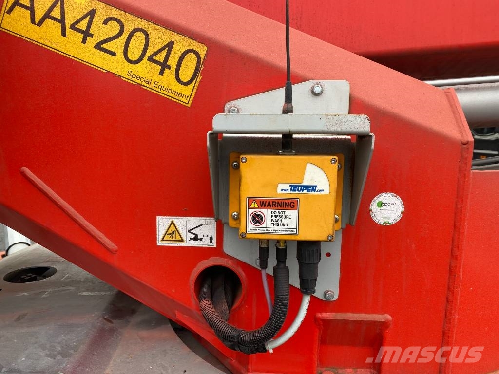 Teupen LEO35T/PLUS a réparer Nacele cu brat telescopic