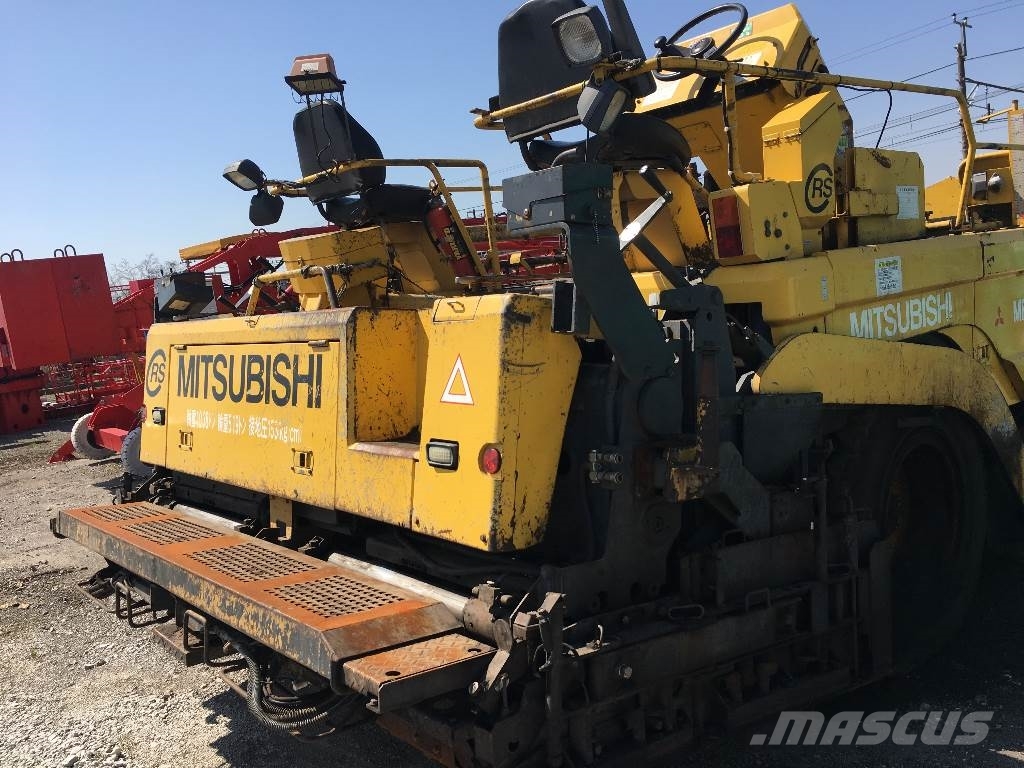 Mitsubishi MF61WD アスファルトフィニッシャ
