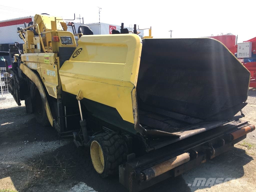 Mitsubishi MF61WD アスファルトフィニッシャ