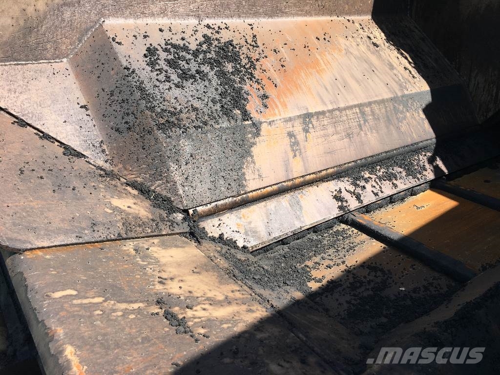 Mitsubishi MF61WD アスファルトフィニッシャ