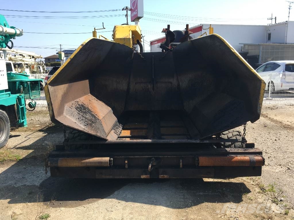 Mitsubishi MF61WD アスファルトフィニッシャ