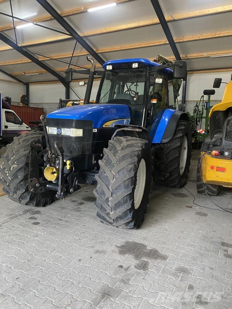 New Holland TM120 Traktorji