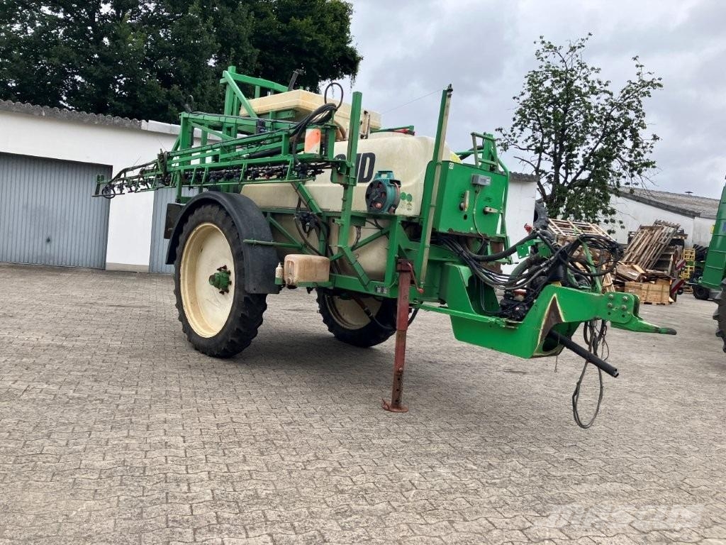 CHD D 3015 Pulverizadores arrastrados