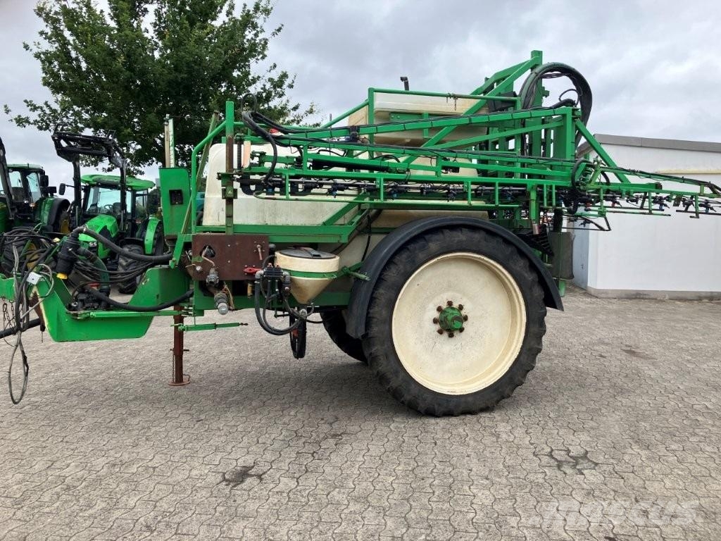 CHD D 3015 Pulverizadores arrastrados