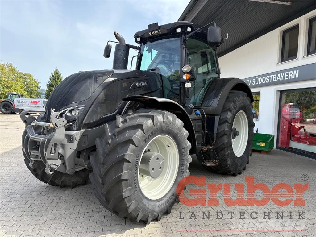 Valtra S 374 Traktori