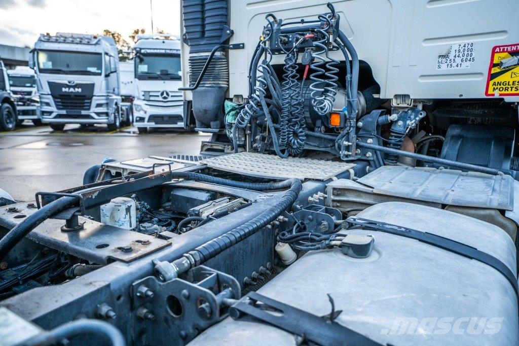 Volvo FMX 460 GLOB + HYDR 트랙터 유닛