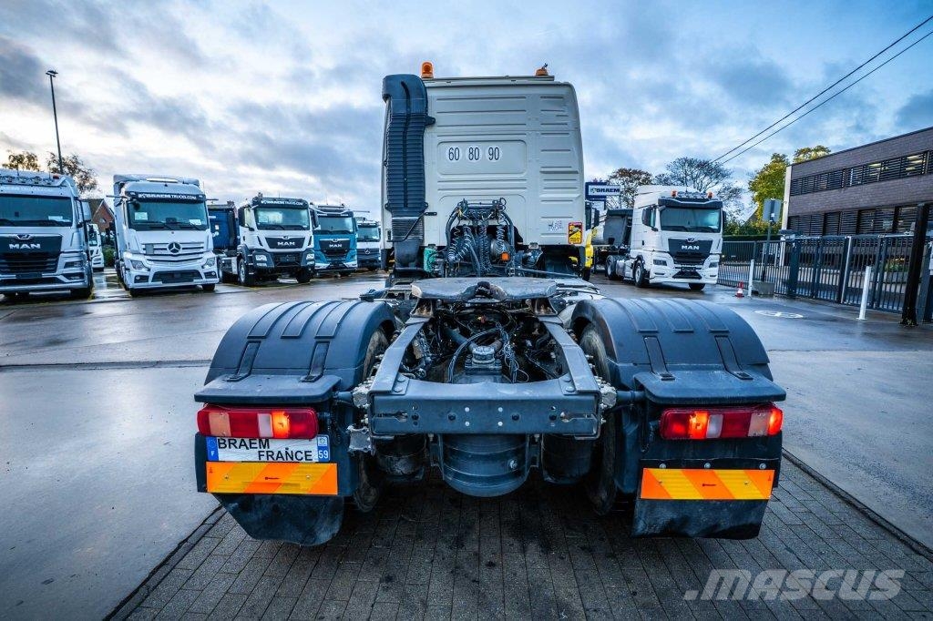 Volvo FMX 460 GLOB + HYDR 트랙터 유닛
