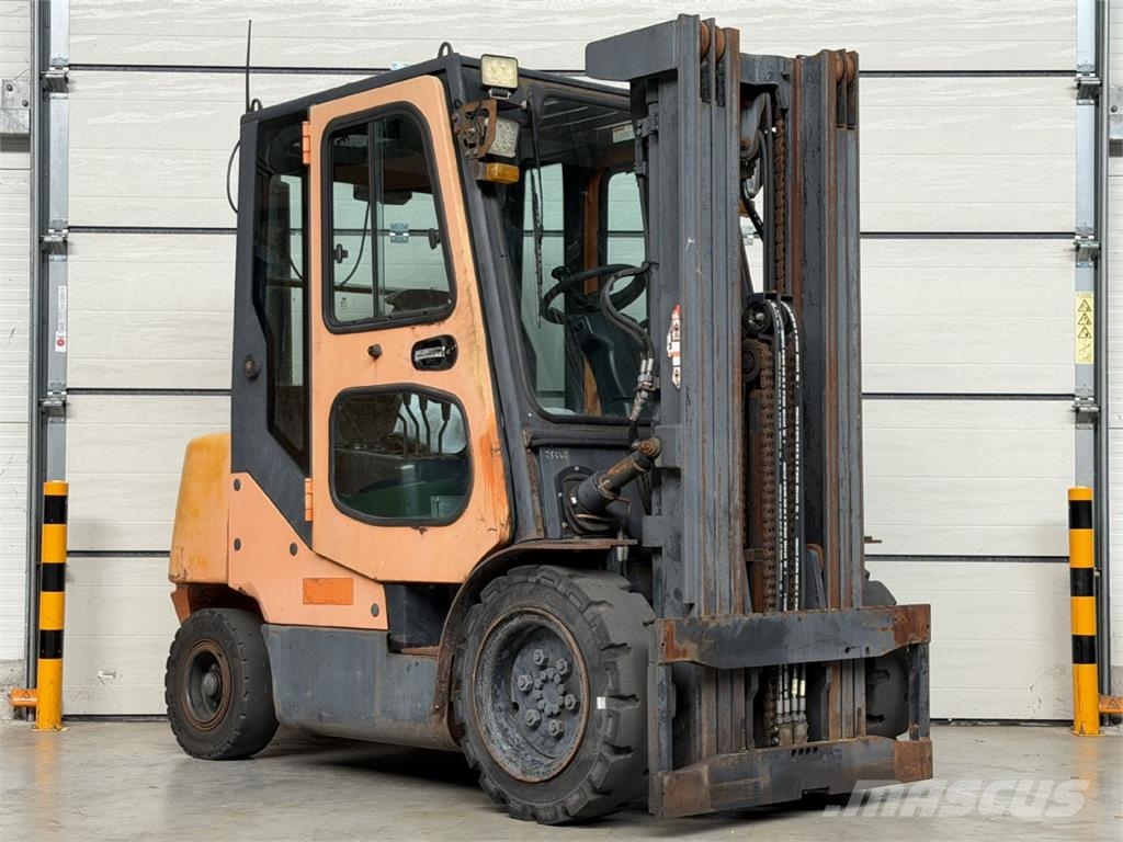 Doosan D35C-5 Dīzeļa autoiekrāvēji