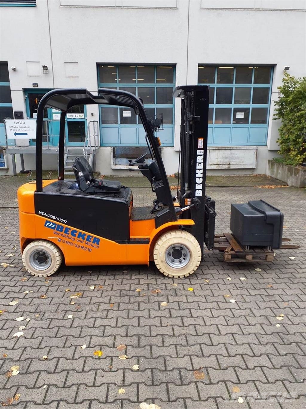 Manitou ME 430 S2 (01587) شاحنات ذات رافعات شوكية تعمل بالكهرباء