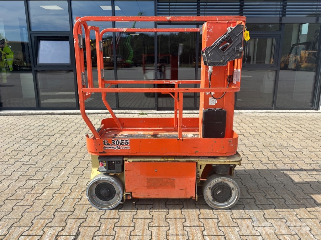 JLG 1230 ES Schaarhoogwerkers