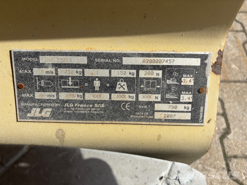 JLG 1230 ES Schaarhoogwerkers