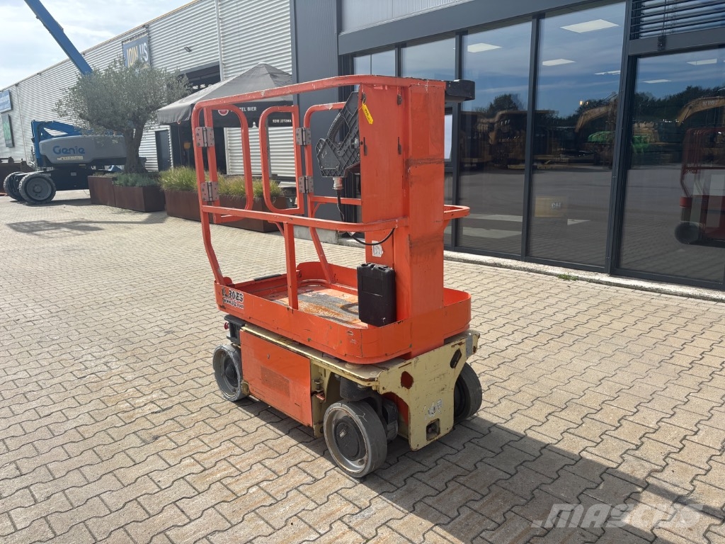 JLG 1230 ES Schaarhoogwerkers