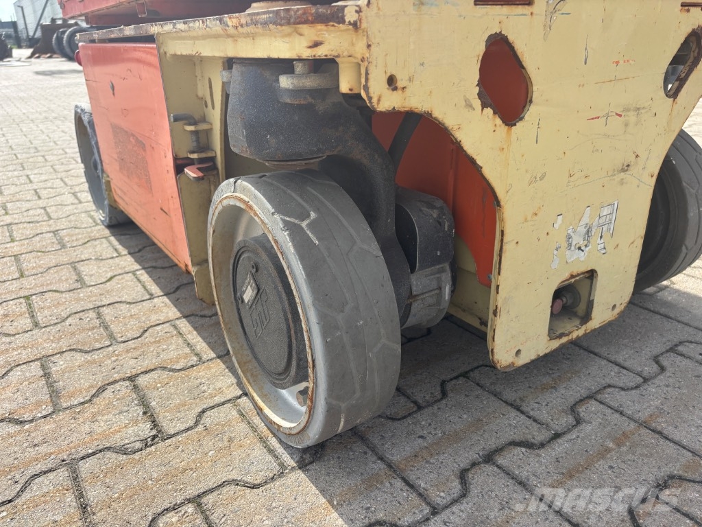 JLG 1230 ES Schaarhoogwerkers