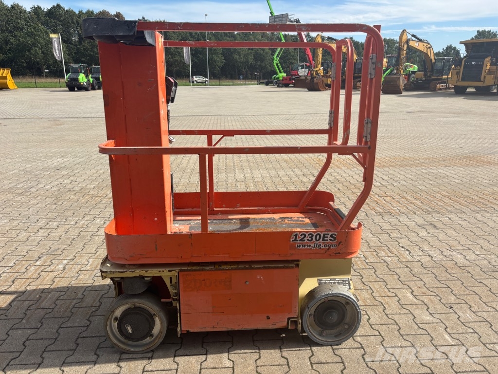 JLG 1230 ES Schaarhoogwerkers