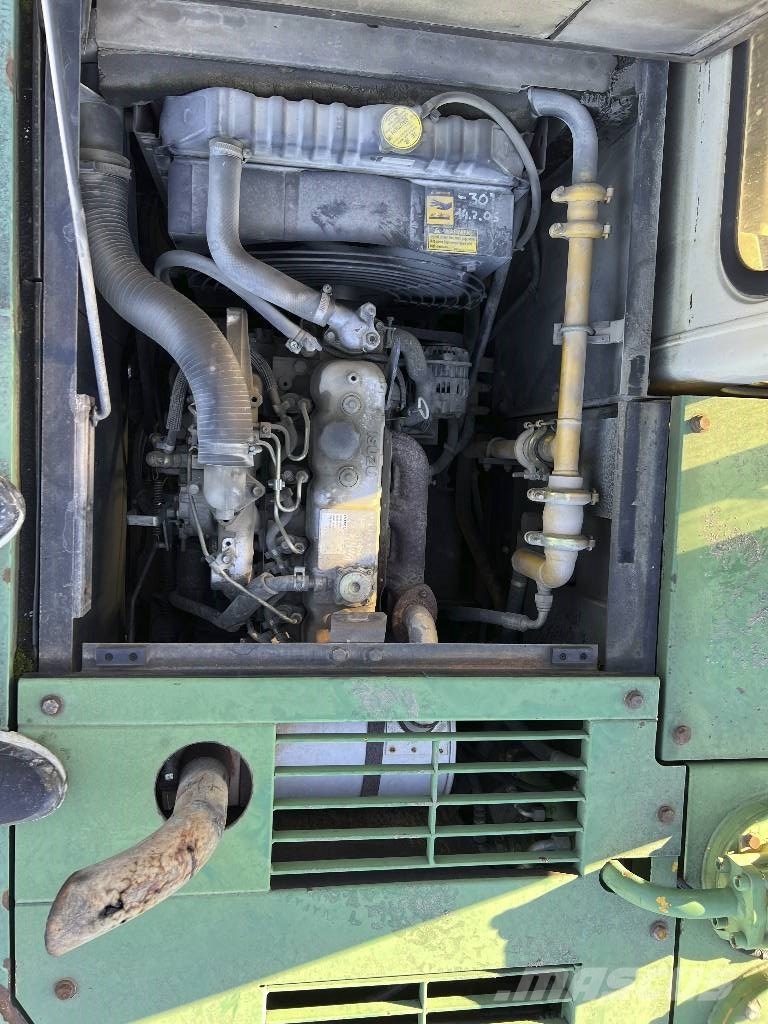 Kato HD 307 *3xSchaufeln*7500 kg 中型油圧ショベル 7ｔ-12ｔ（ユンボ・パワーショベル・バックホー）