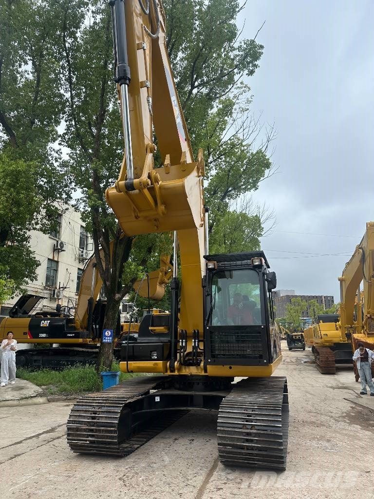 CAT 320D2 履带挖掘机