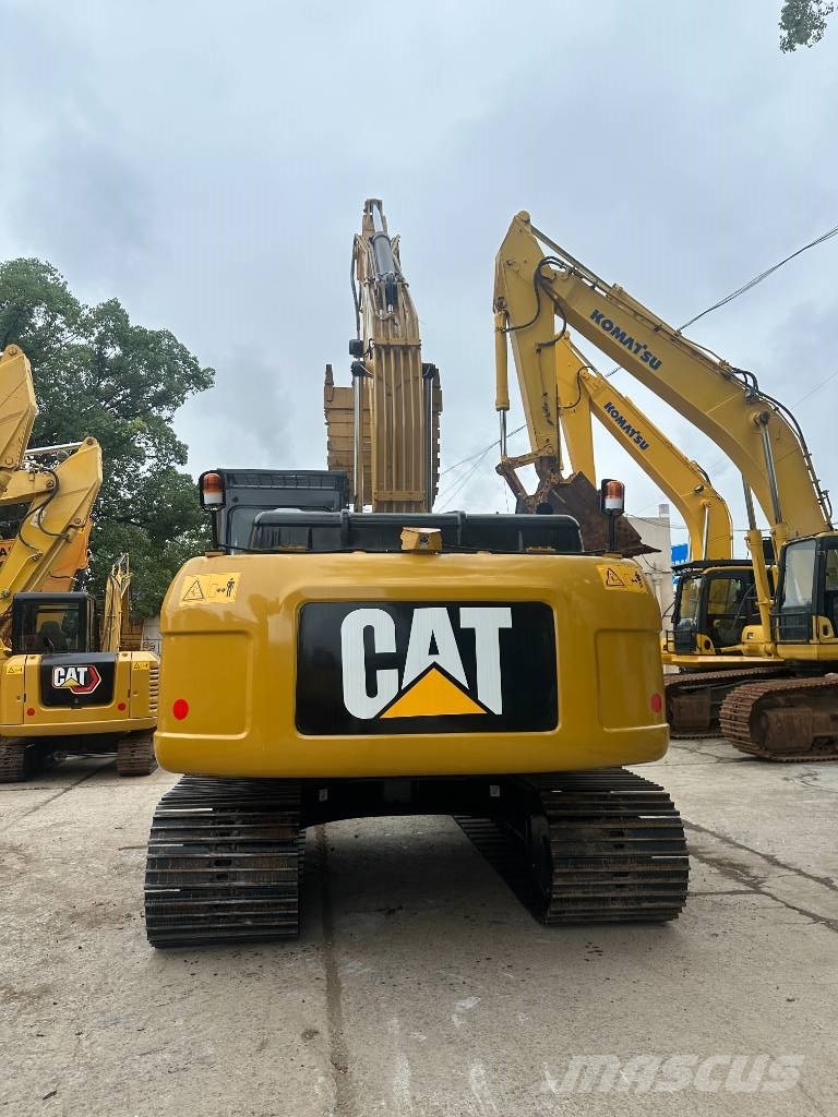 CAT 320D2 履带挖掘机