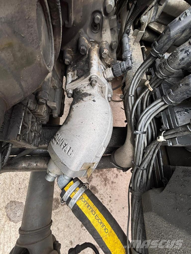 Scania P410 4x4+2 HYDRAULICS / FRONT AXEL 9T Camiones con chasís y cabina