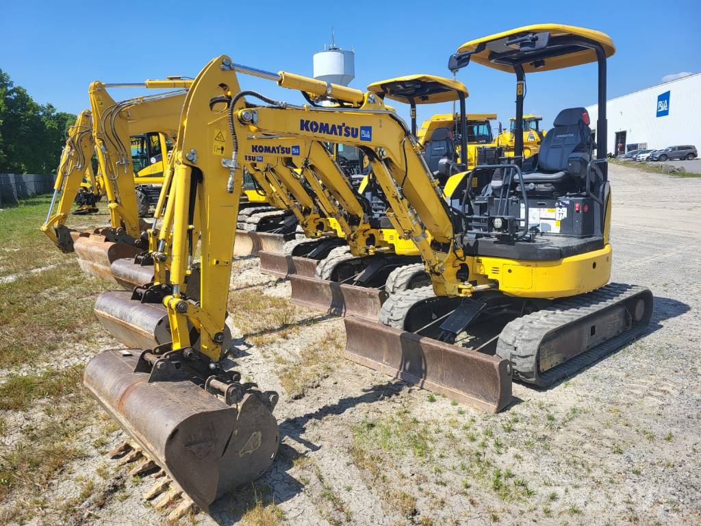 Komatsu PC26MR-5 Mini ekskavatoriai < 7 t