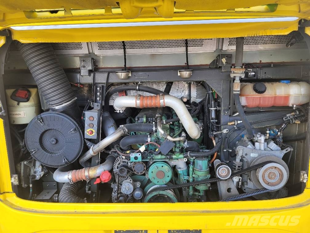 Volvo B8RLE 8900 Tarpmiestiniai autobusai