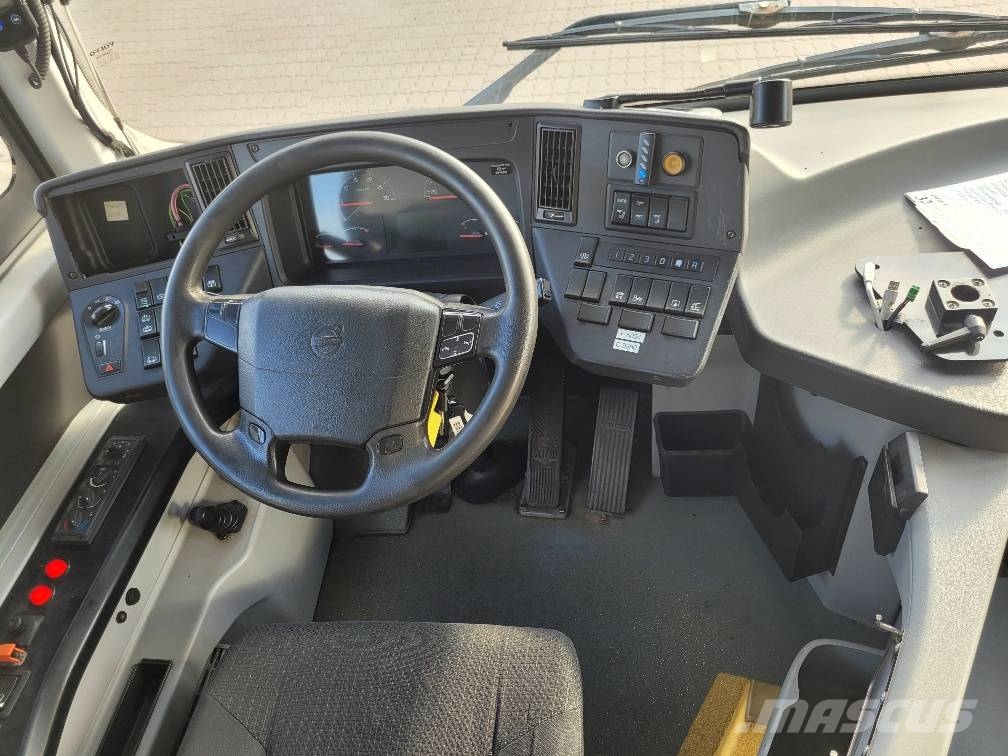 Volvo B8RLE 8900 Tarpmiestiniai autobusai
