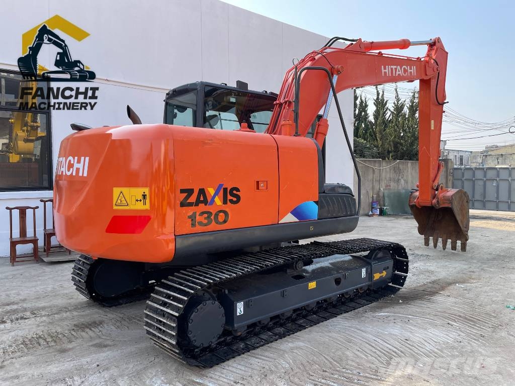 Hitachi 130-5A Bageri gusjeničari