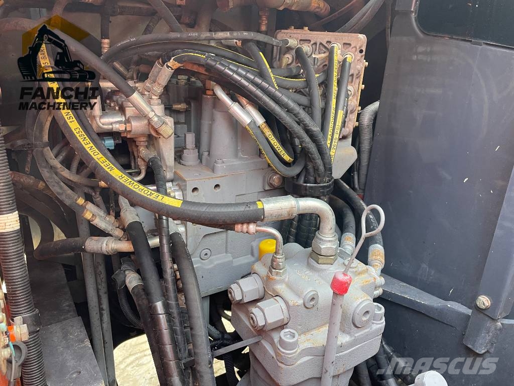 Hitachi 130-5A Bageri gusjeničari