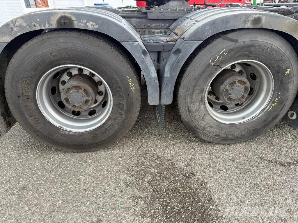 Volvo FH 540 8X4 - 490049 KM - INTARDER TUV 30-06-2026 Vetopöytäautot