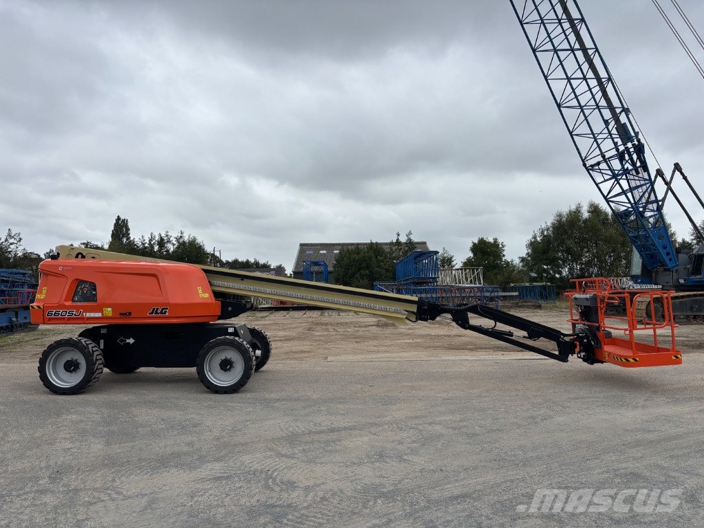JLG 660 SJ Telescopic boom lifts