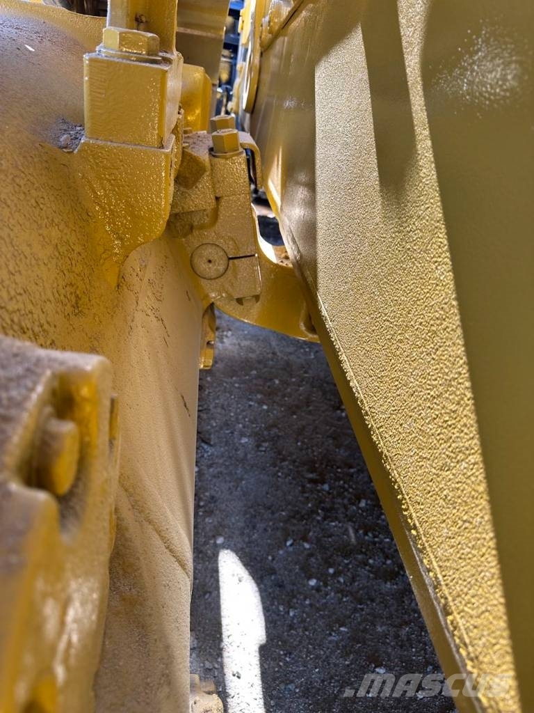 CAT D 9 T Гусеничні бульдозери