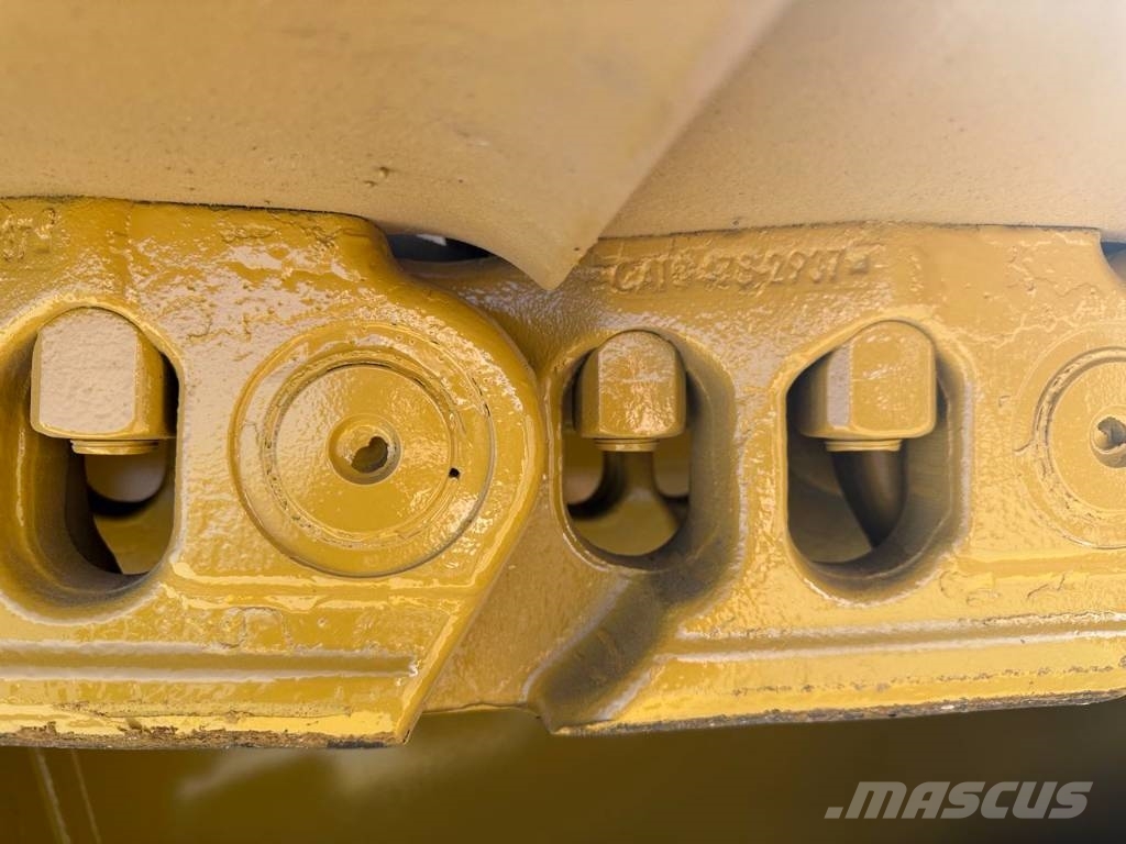 CAT D 9 T Гусеничні бульдозери