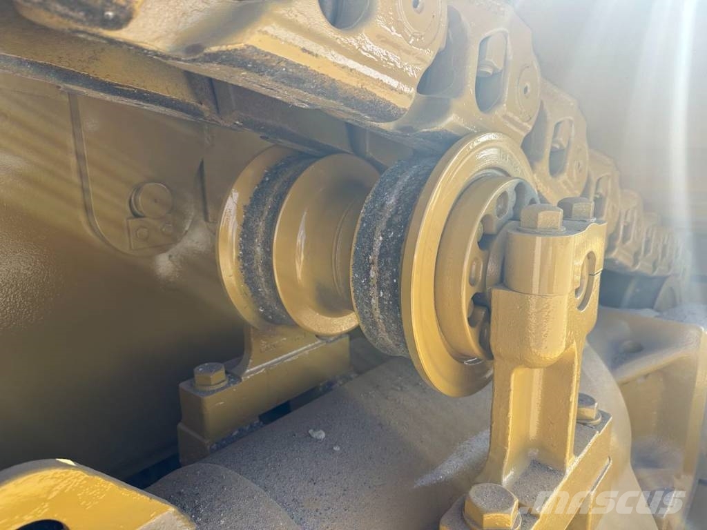 CAT D 9 T Гусеничні бульдозери