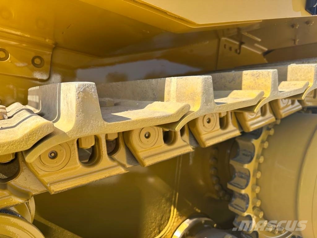 CAT D 9 T Гусеничні бульдозери