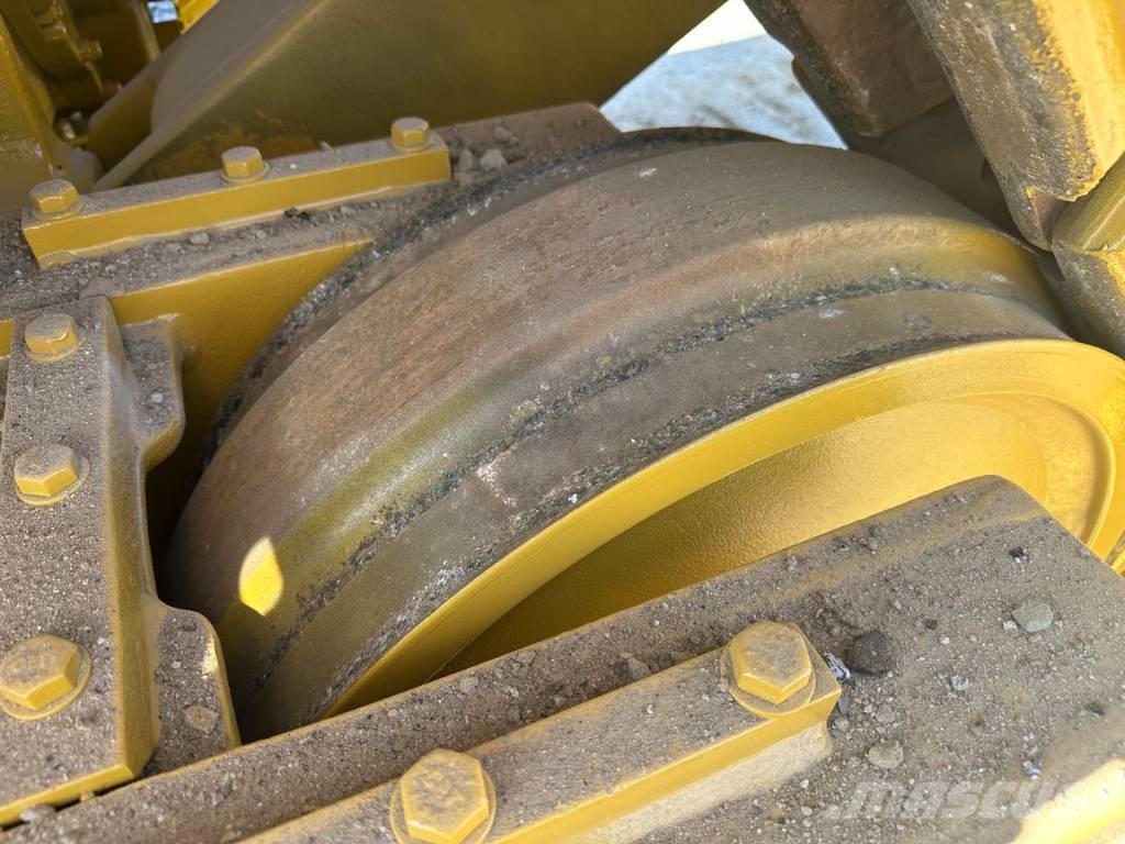 CAT D 9 T Гусеничні бульдозери