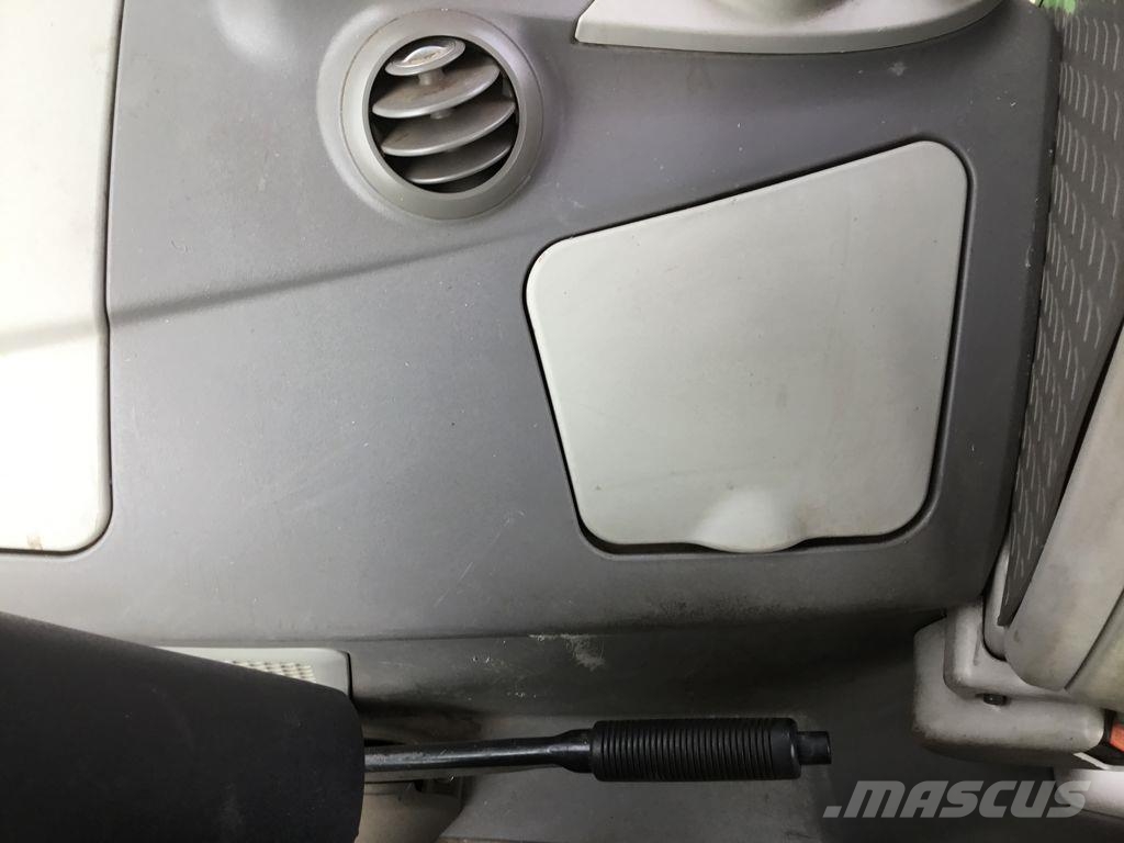 Deutz FAHR 6175 RC Shift Traktoren