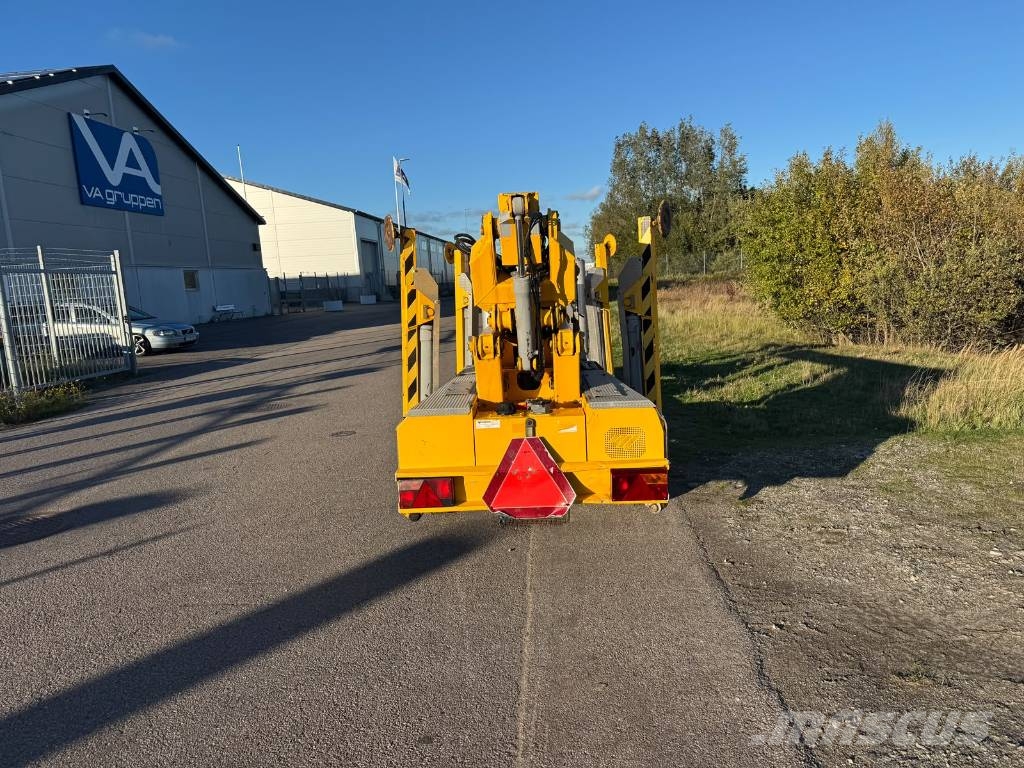 Omme 1550 Järelveetavad korvtõstukid